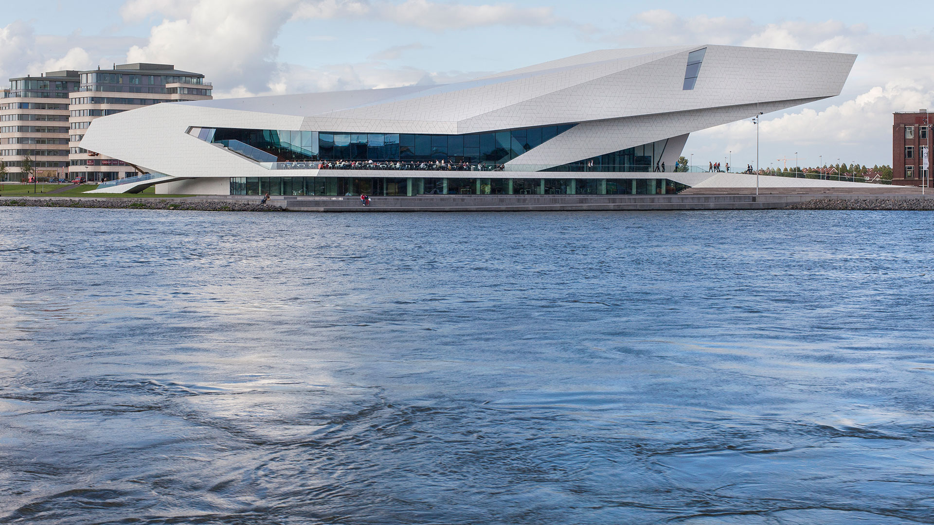 Ámsterdam cine hero asset