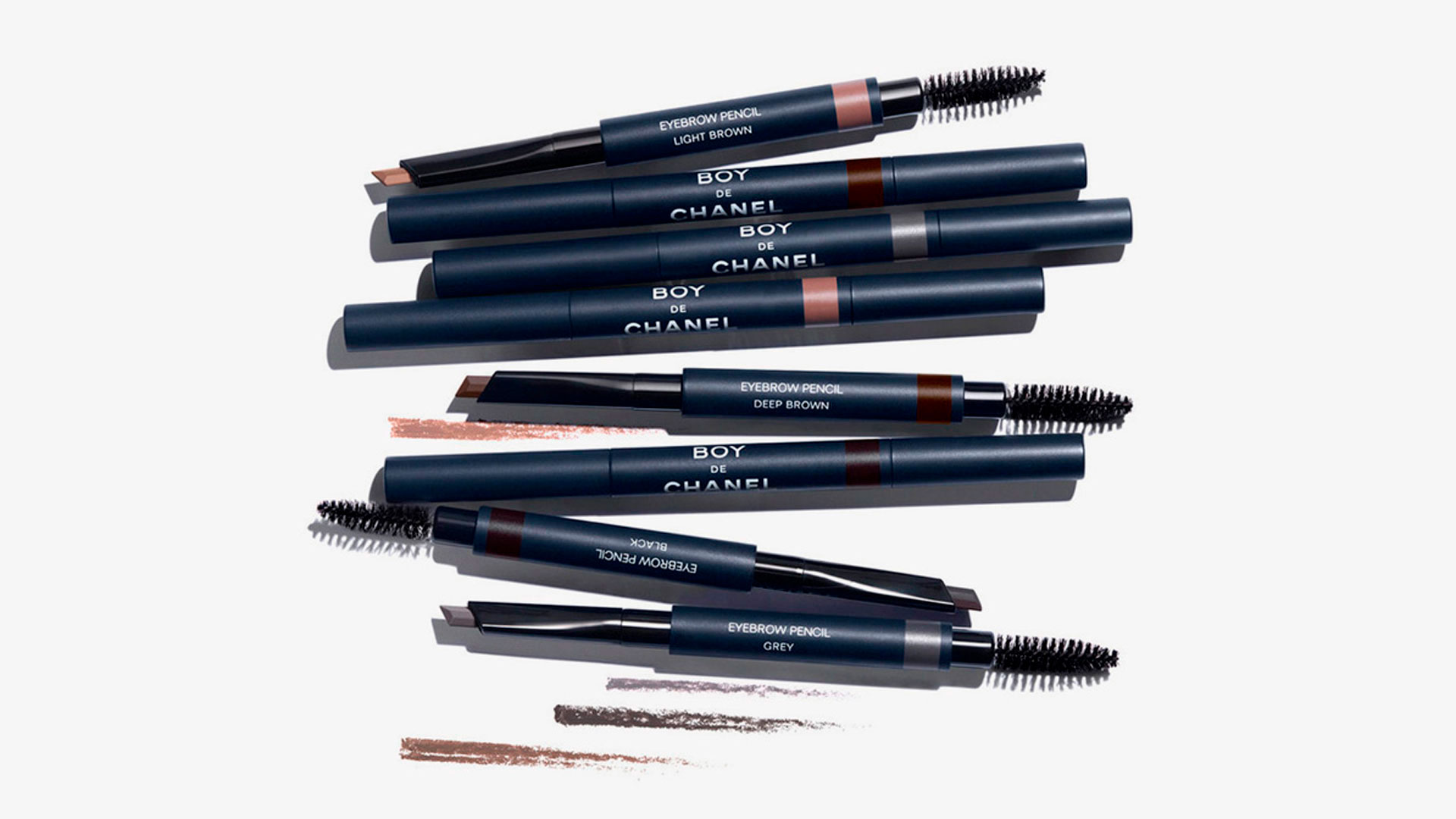 Productos de la nueva línea de maquillaje masculina de Chanel