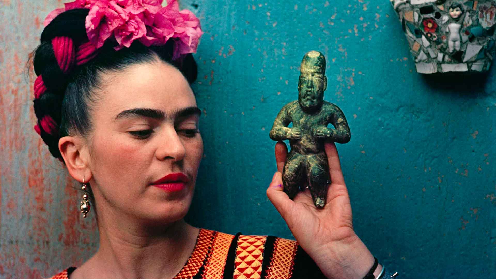 Frida’s Wardrobe hero asset