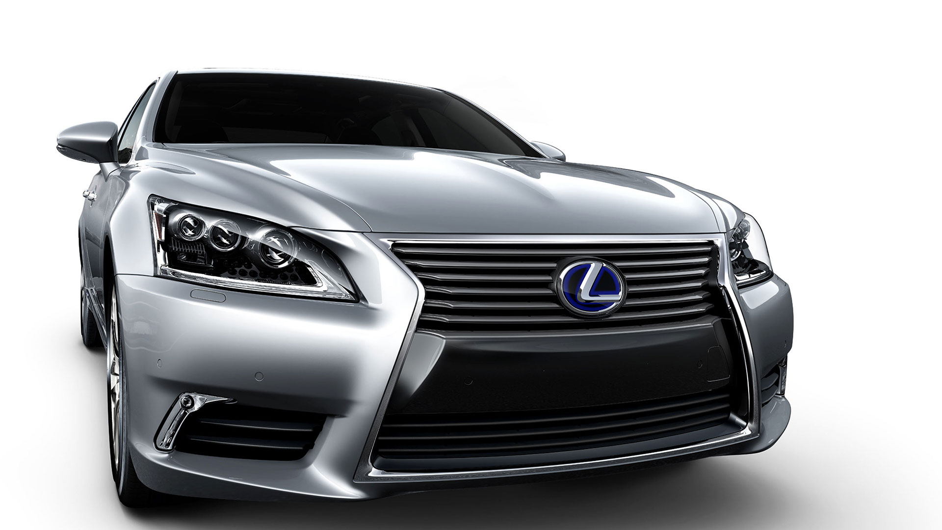 El Lexus LS 600h L Landaulet hero asset