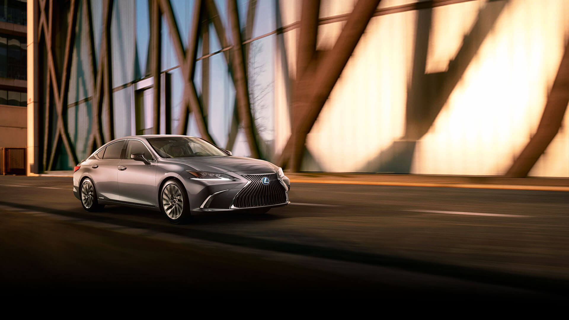 2018 lexus es reviews hero
