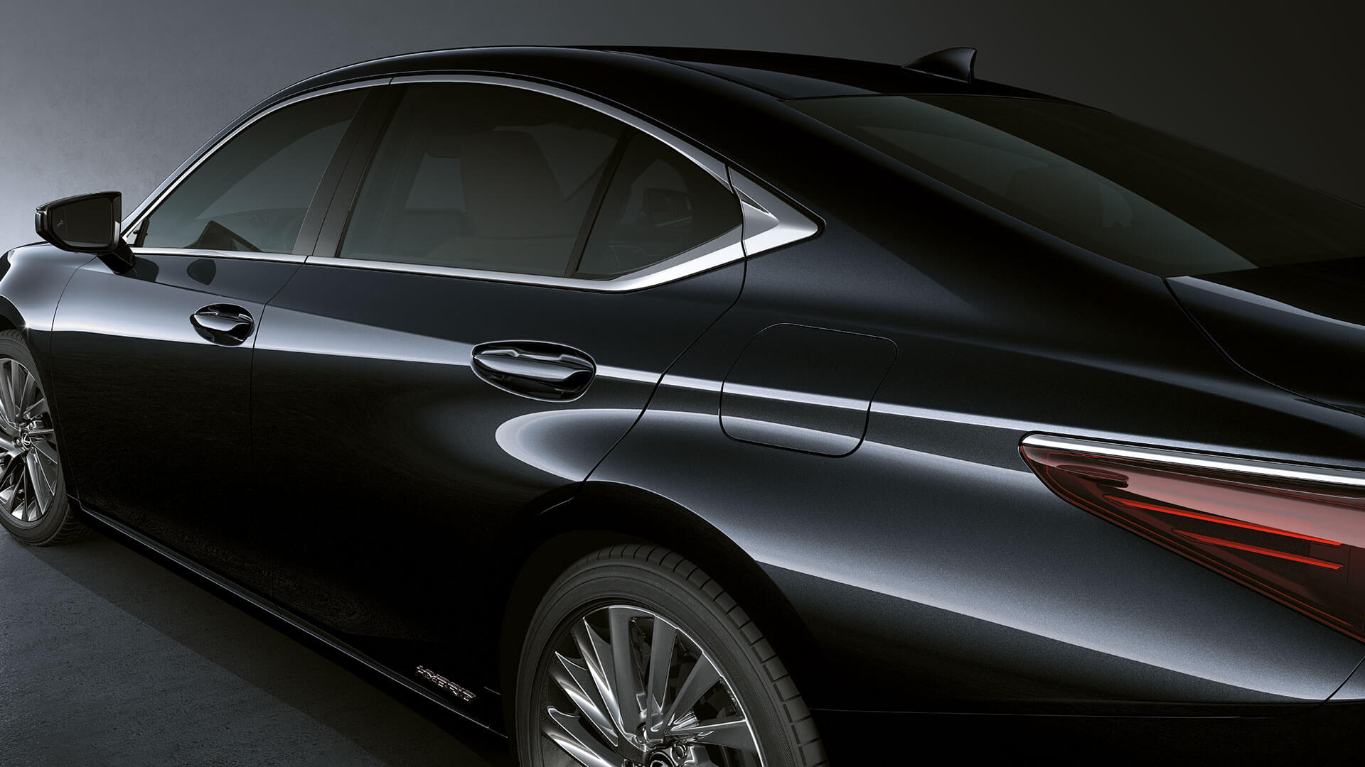 Es Hybrid 2019 Luxury Saloon Range From 35 155 New Lexus Uk 2019 Lexus Es Hybrid Experience Feature Coupe Like