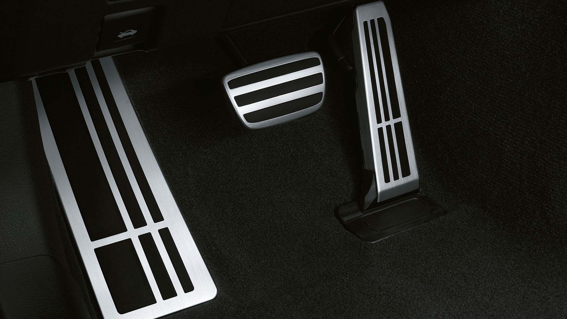 2017 lexus gs gallery 004 interior