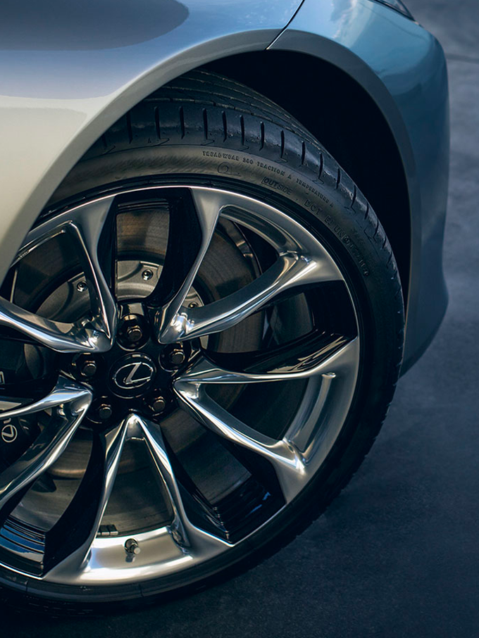 Tyre Park Lexus image