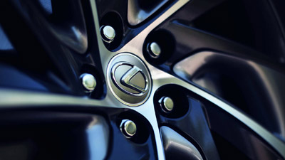 Velg met een Lexus logo