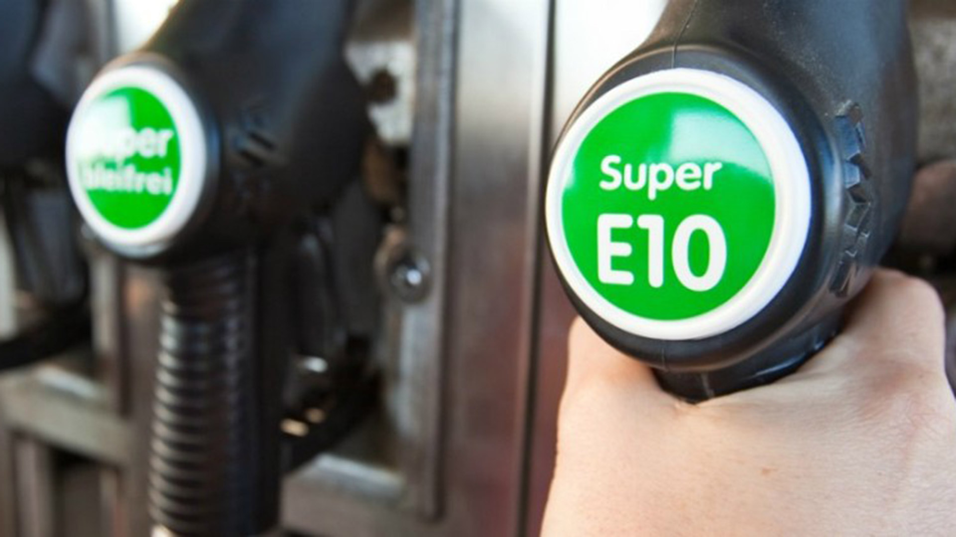 e10