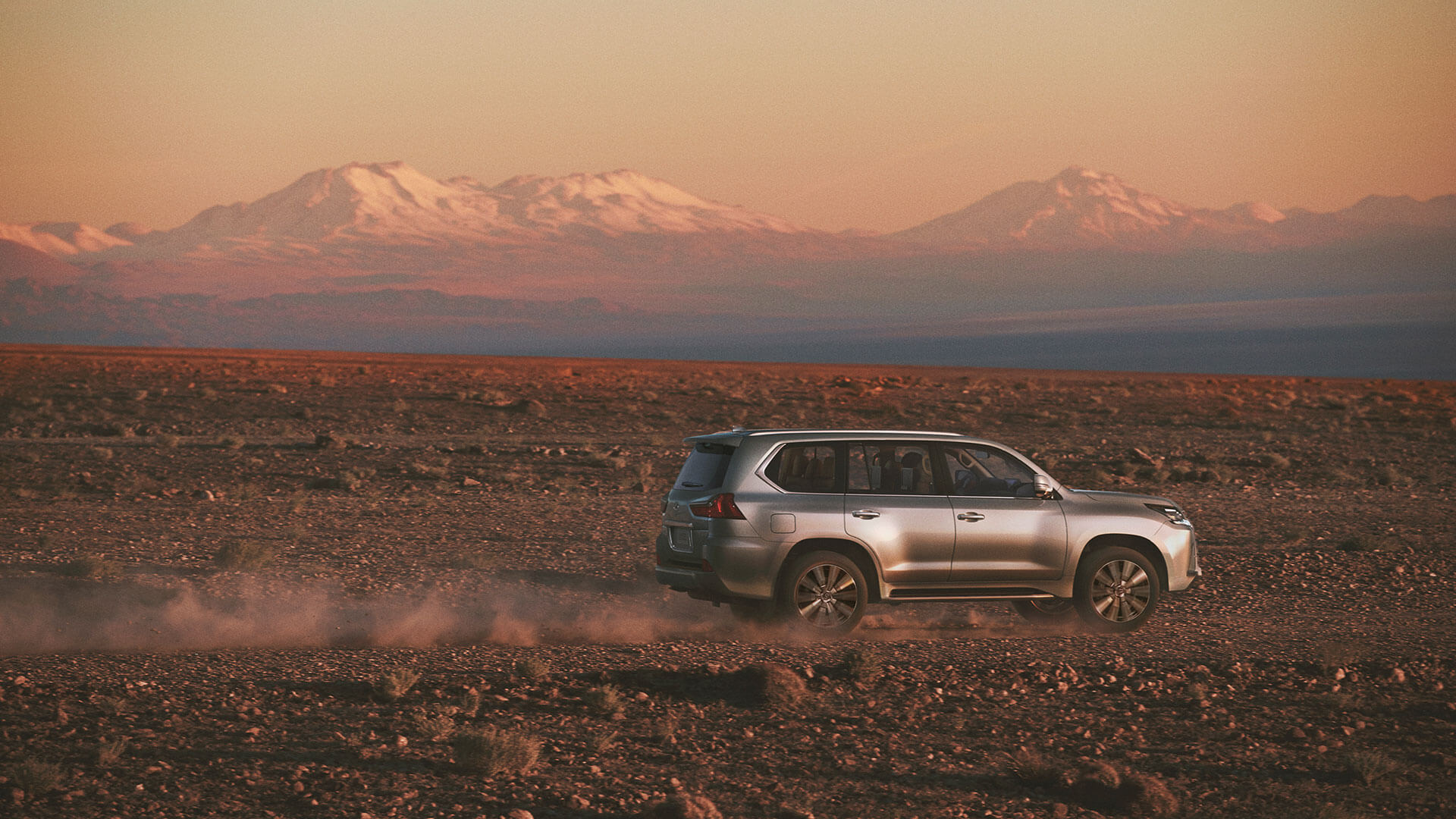 2017 lexus lx 570 my18 gallery 008 exterior
