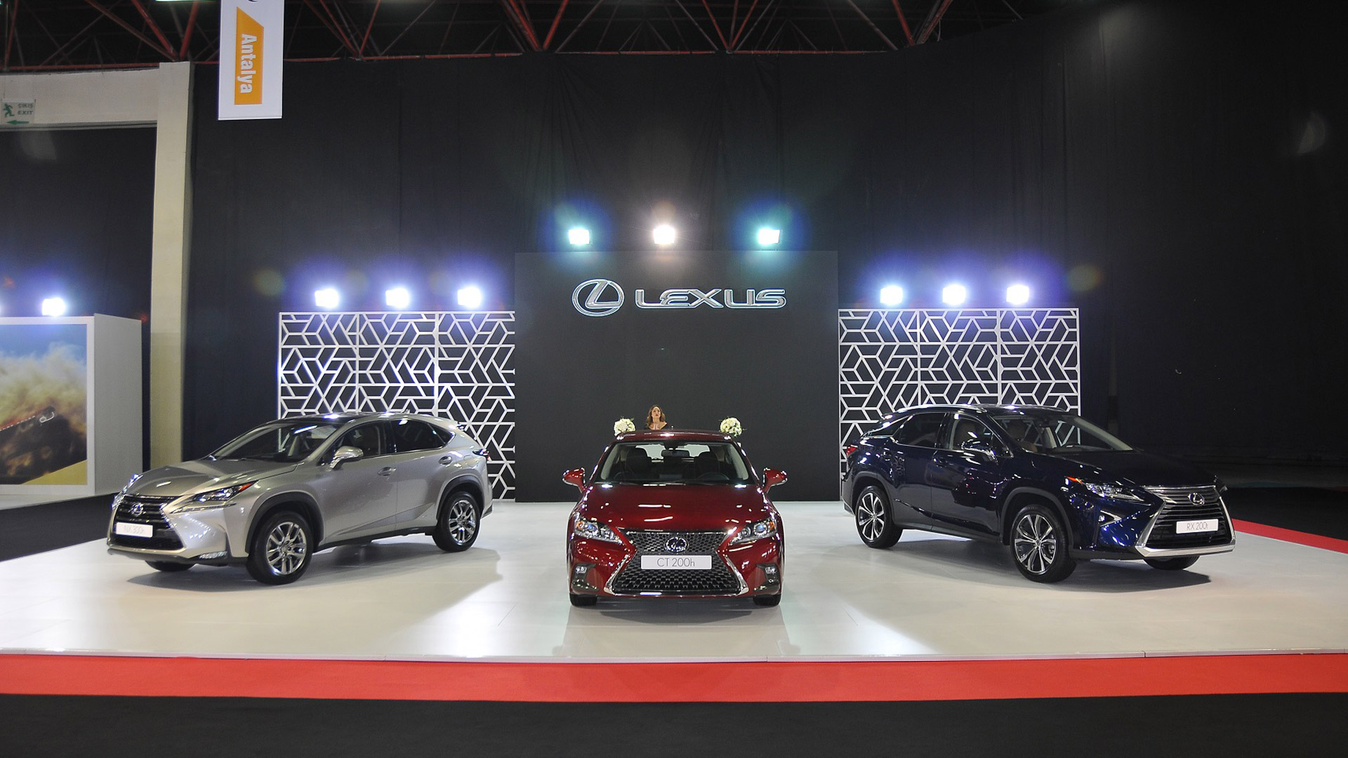 Lexus Antalya Otoshow gallery01