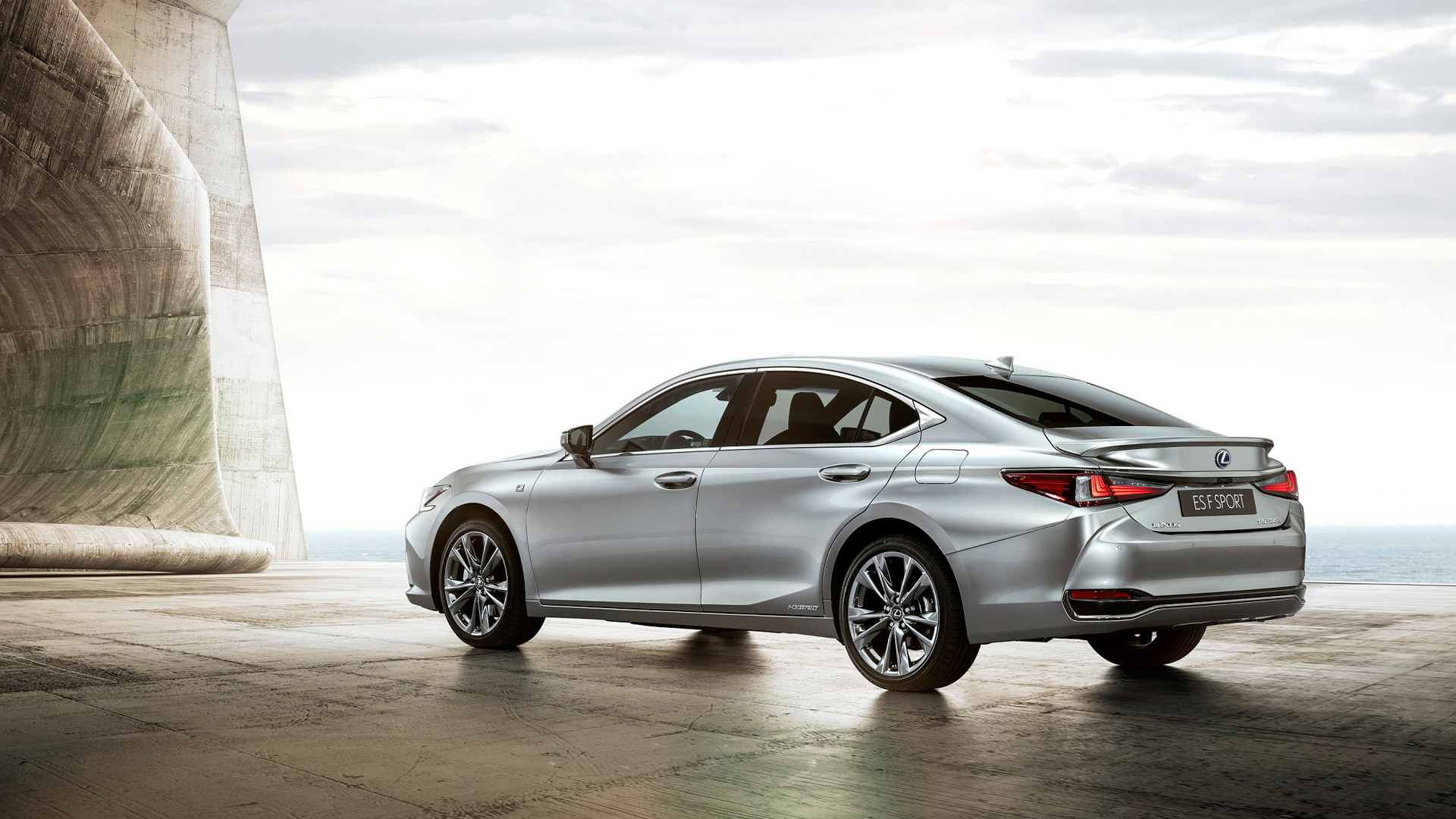 Lexus Es’nin Lüks Kabini Samuray Kılıçlarından İlham Aldı gallery03