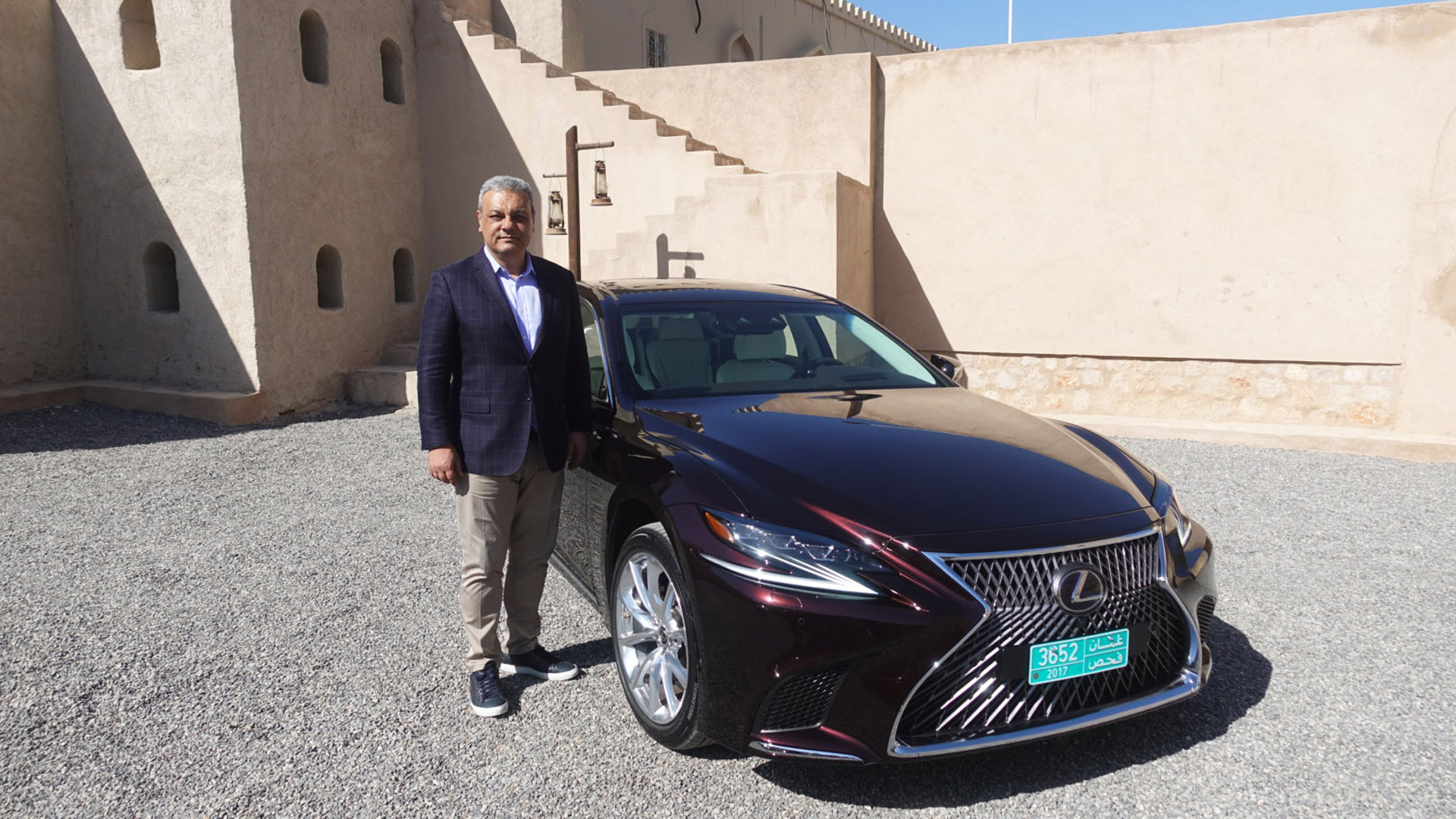 Lexus LS 500h gallery04