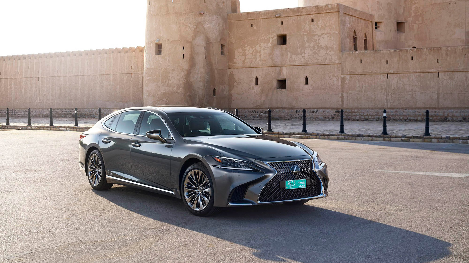 Lexus LS 500h gallery05