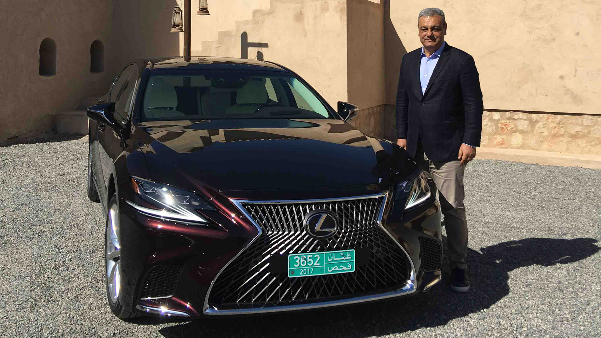 Lexus LS 500h gallery06