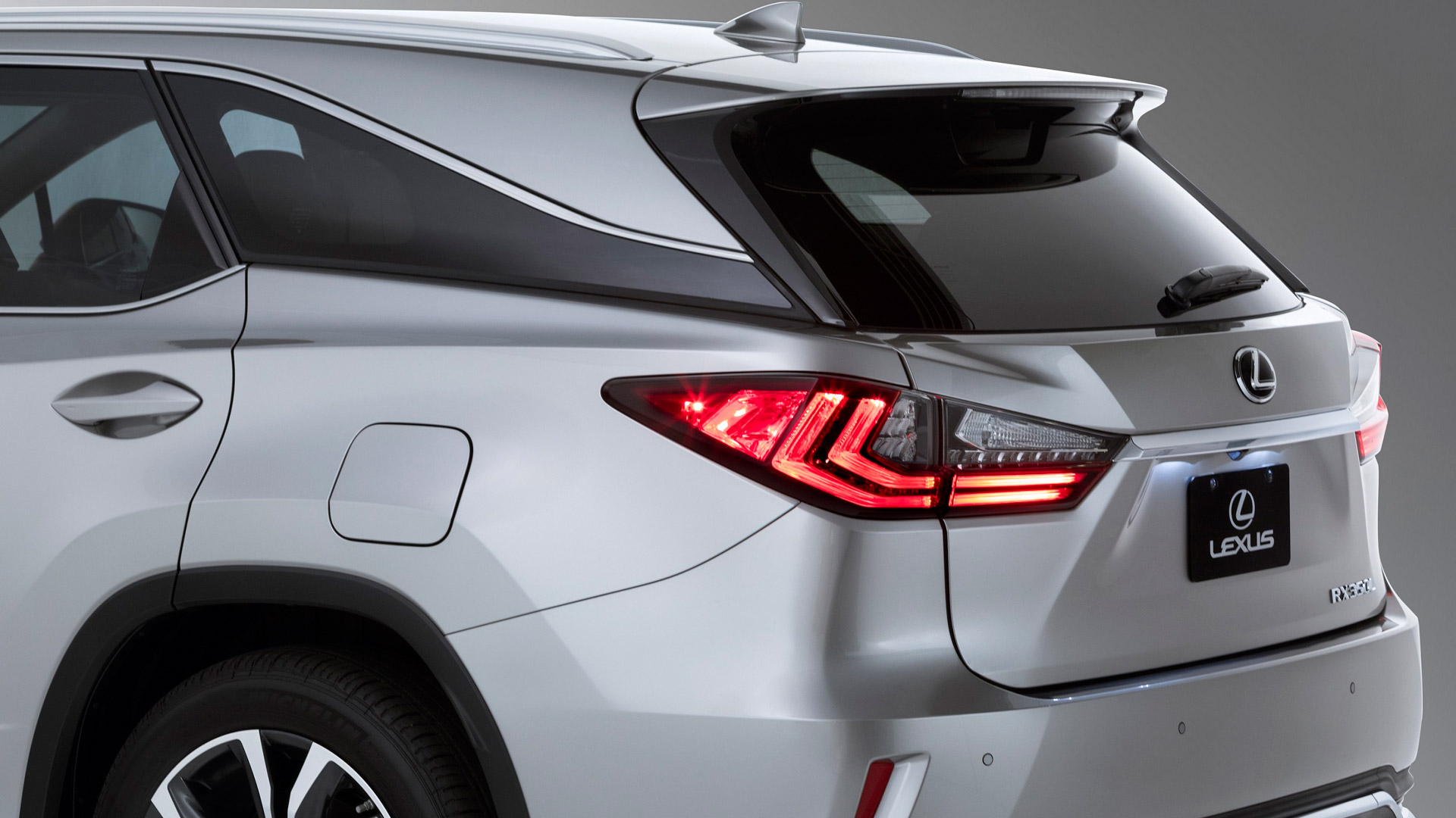 Lexus RX L gallery02