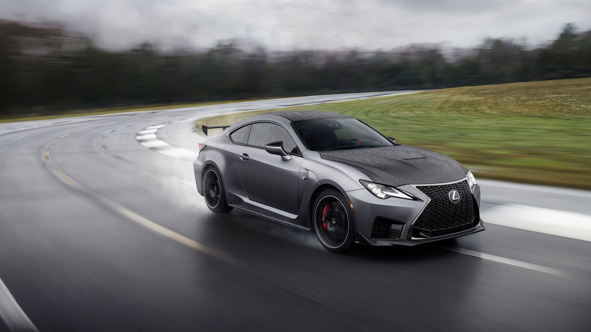 Lexus Pist Odaklı RC F’i Ve Yeni RC F’i Sergiledi gallery01
